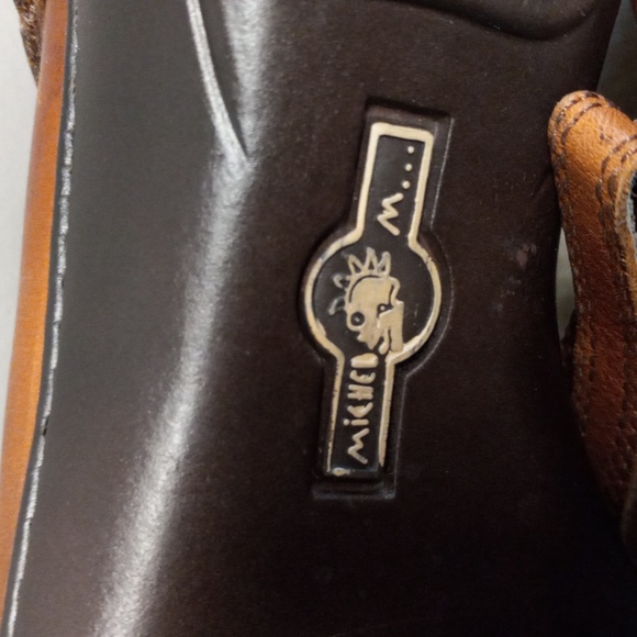 MICHEL M... MAE, BROWN LEATHER, VELCRO STRAP SHOES - Picture 7 of 13